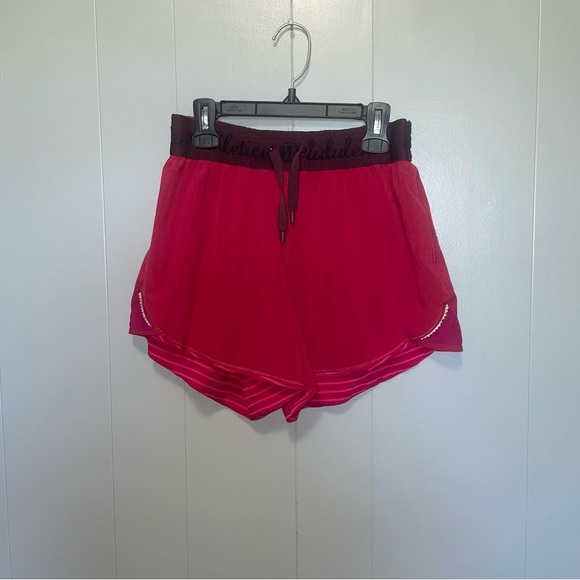 Lululemon Go the Distance Reversible Shorts West2East Stripe Bumble Berry Size 6 - Picture 2 of 11